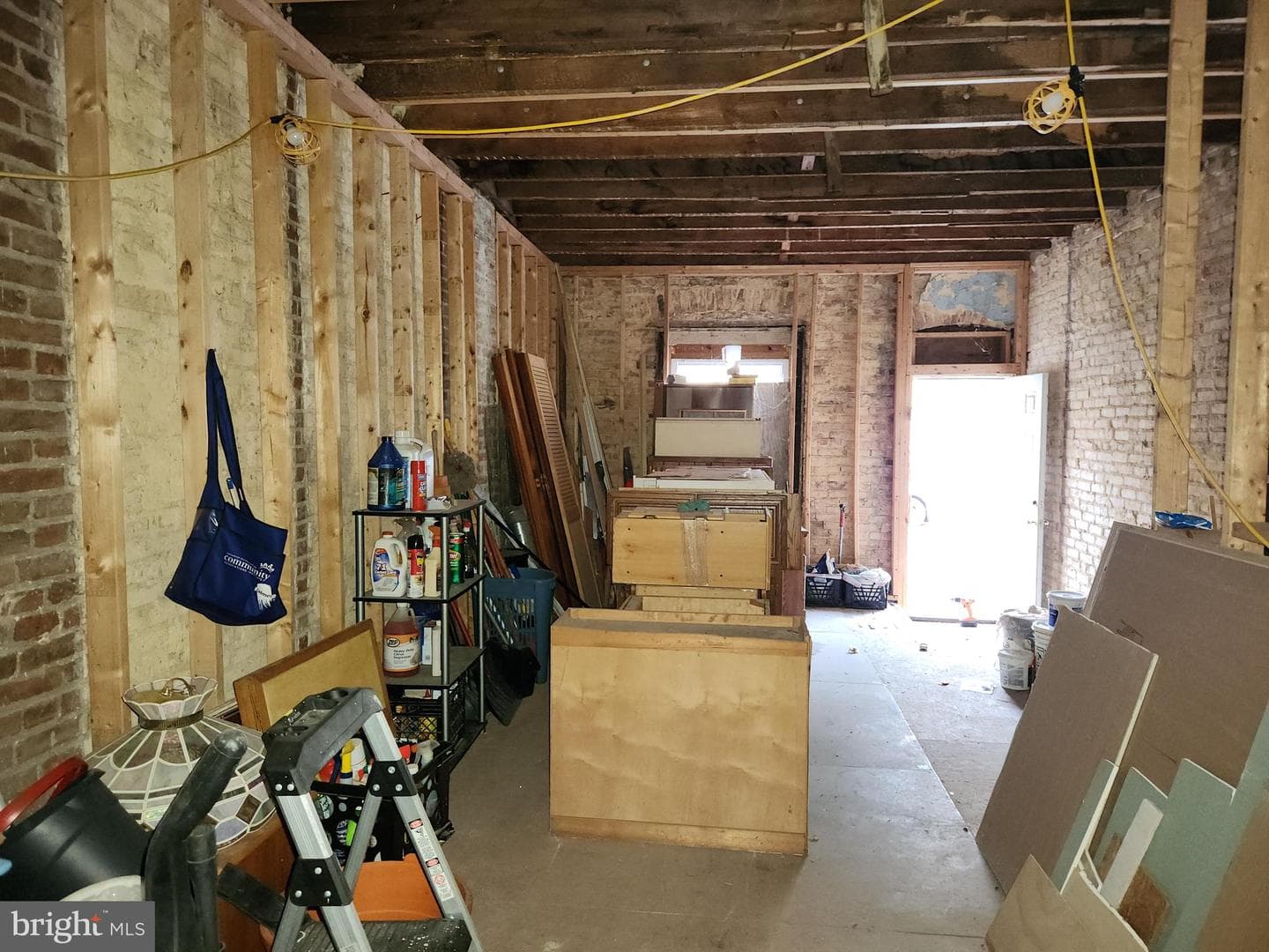 2520 W Fayette St photo 7