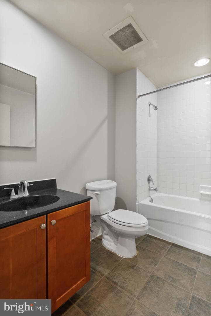 1211 Light Street #408 photo 20