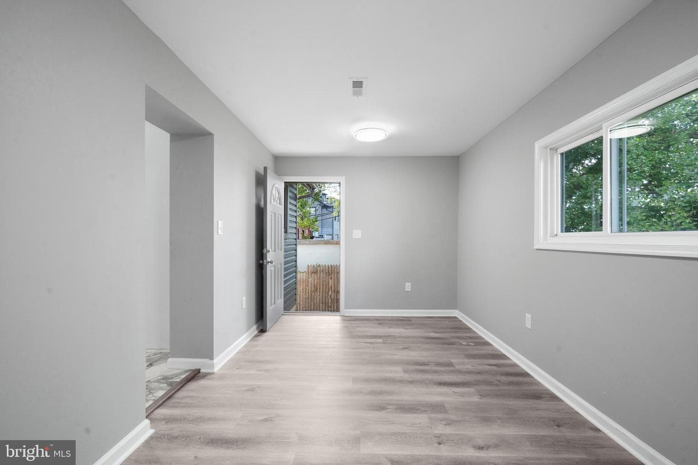 4208 Furley Avenue photo 13