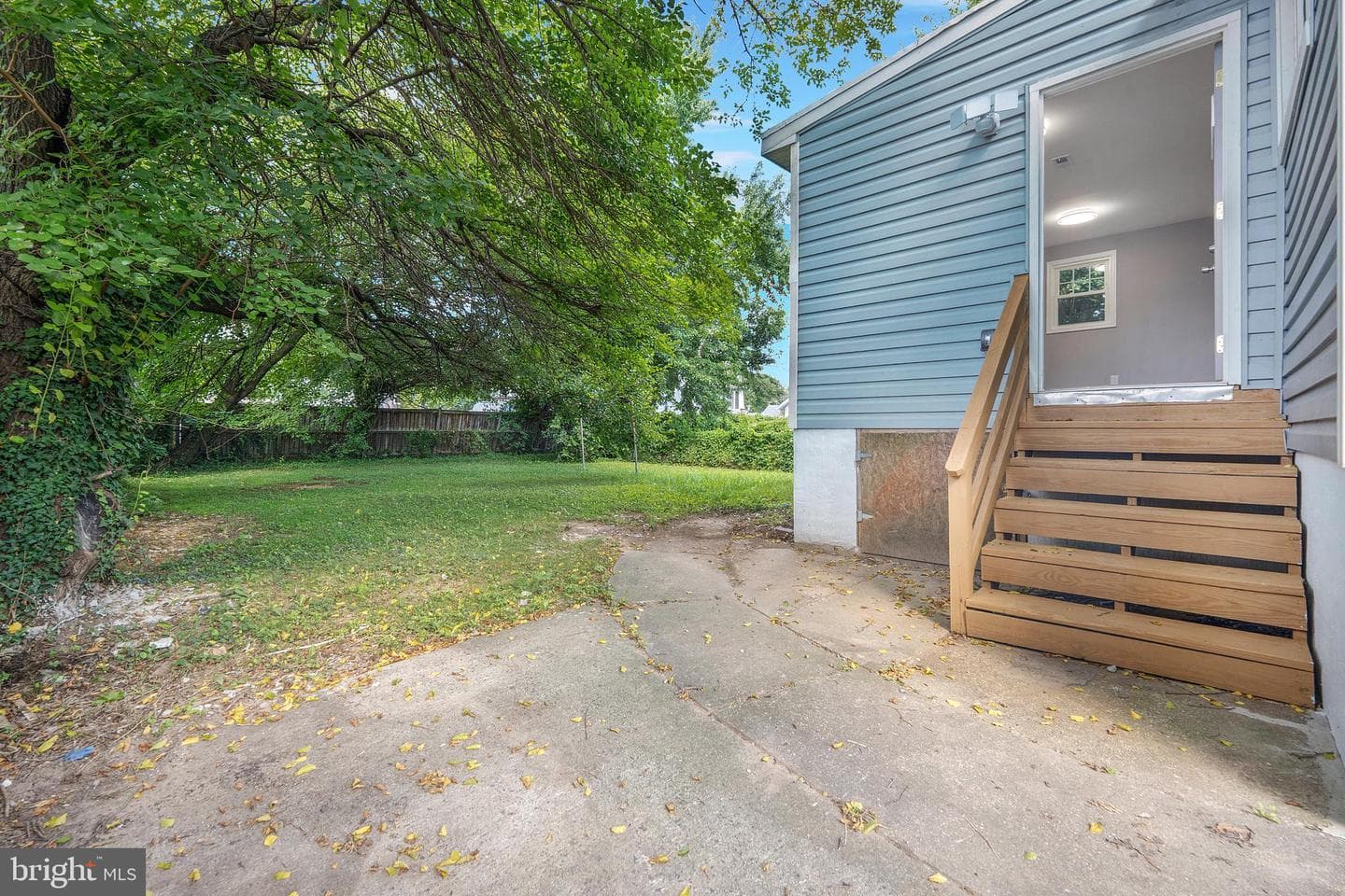 4208 Furley Avenue photo 34