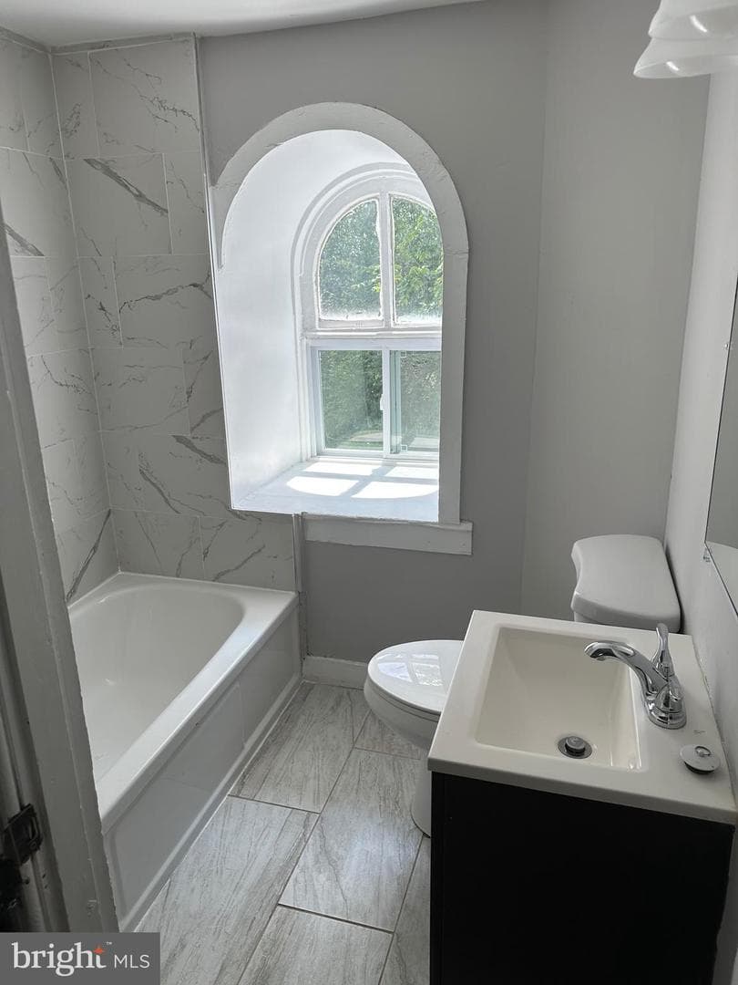 907 Homestead Street photo 24