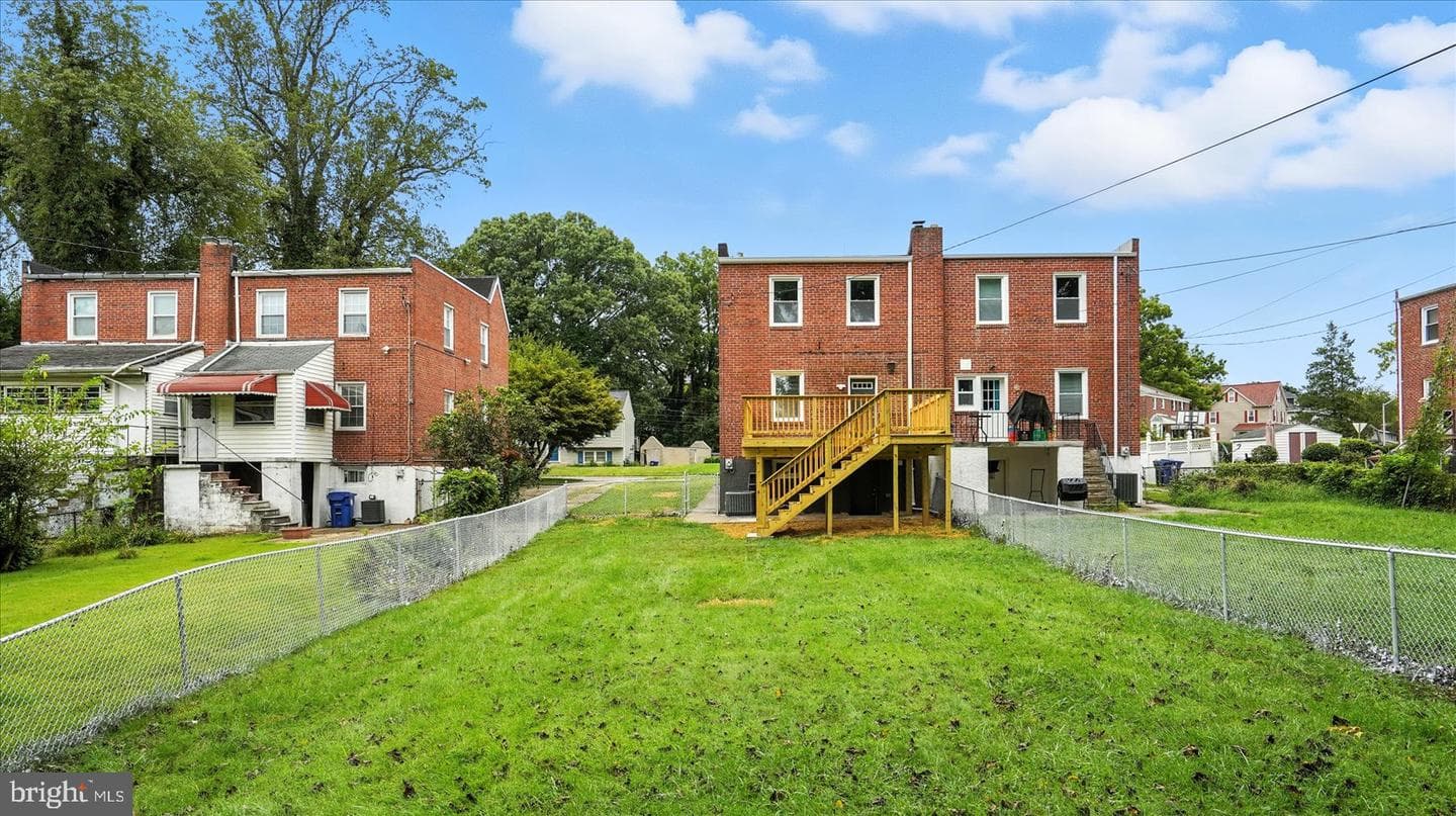 4703 Post Road photo 36