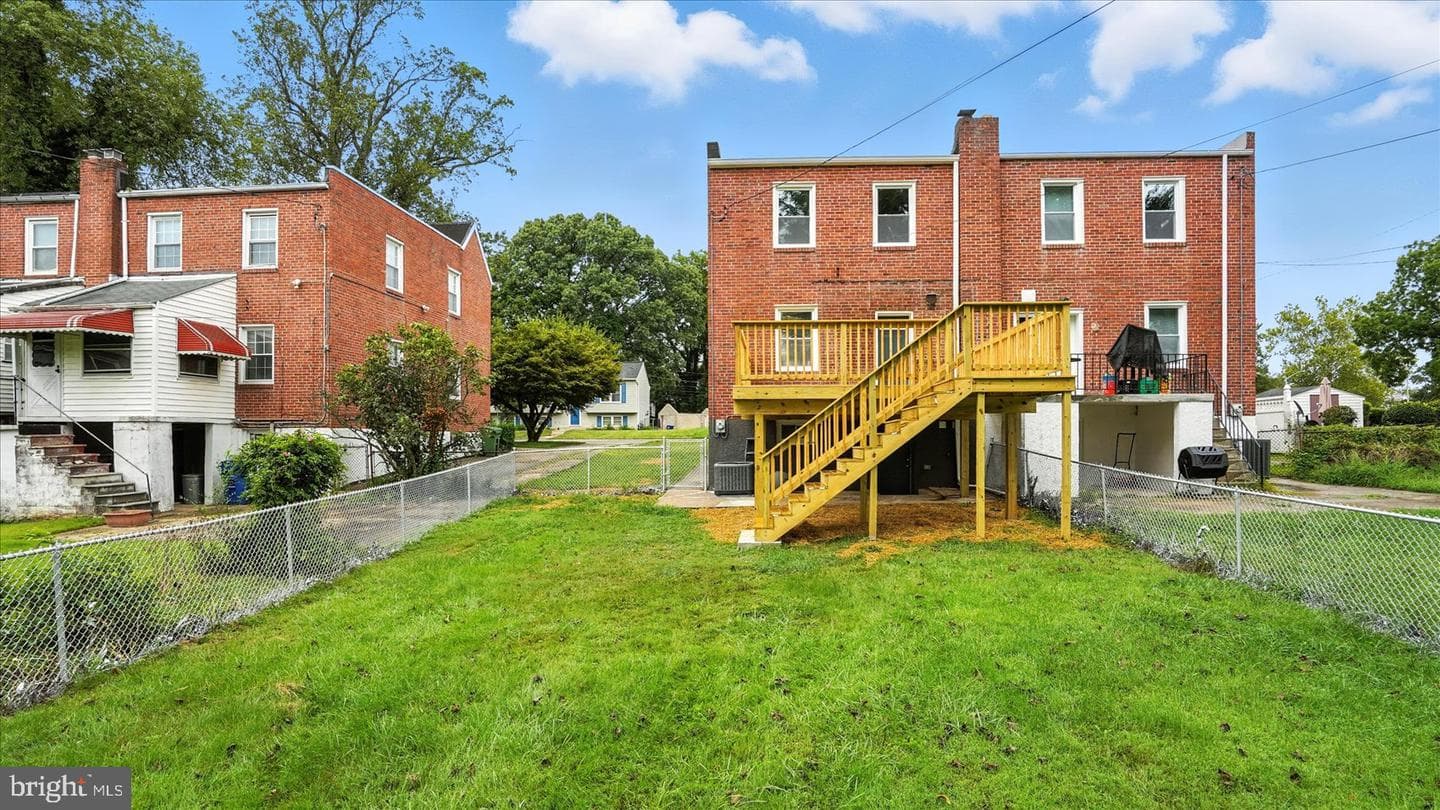 4703 Post Road photo 40