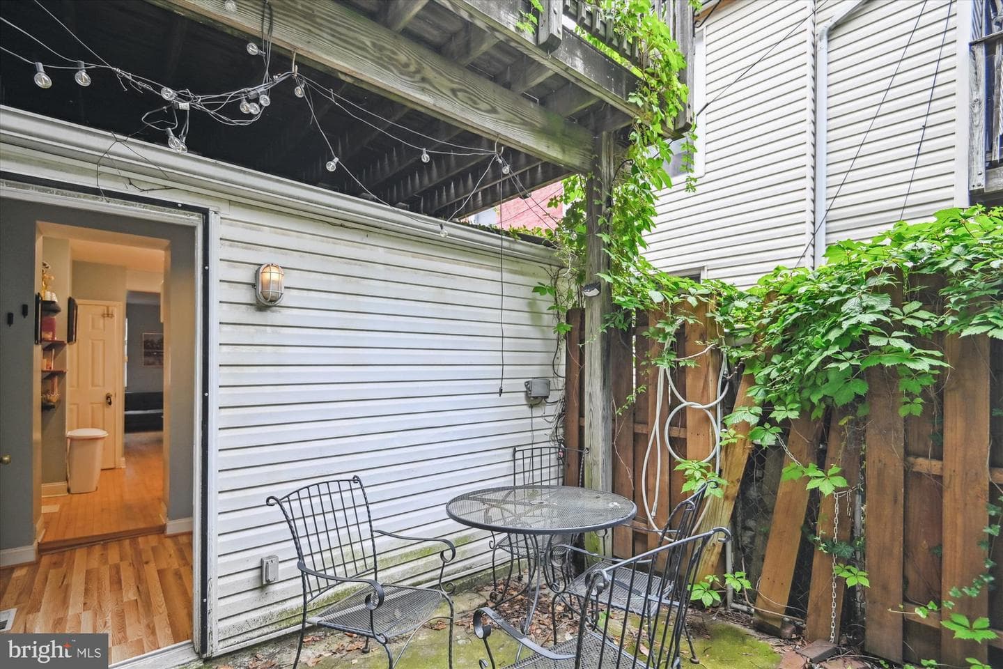 245 S Madeira Street photo 5