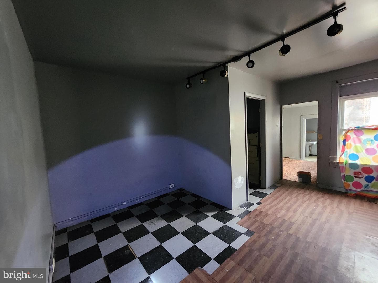 526 N Chester Street photo 19