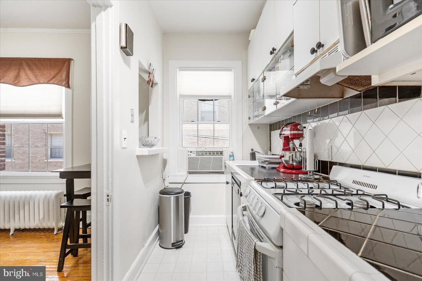 103 W 39th Street W #e2 photo 3