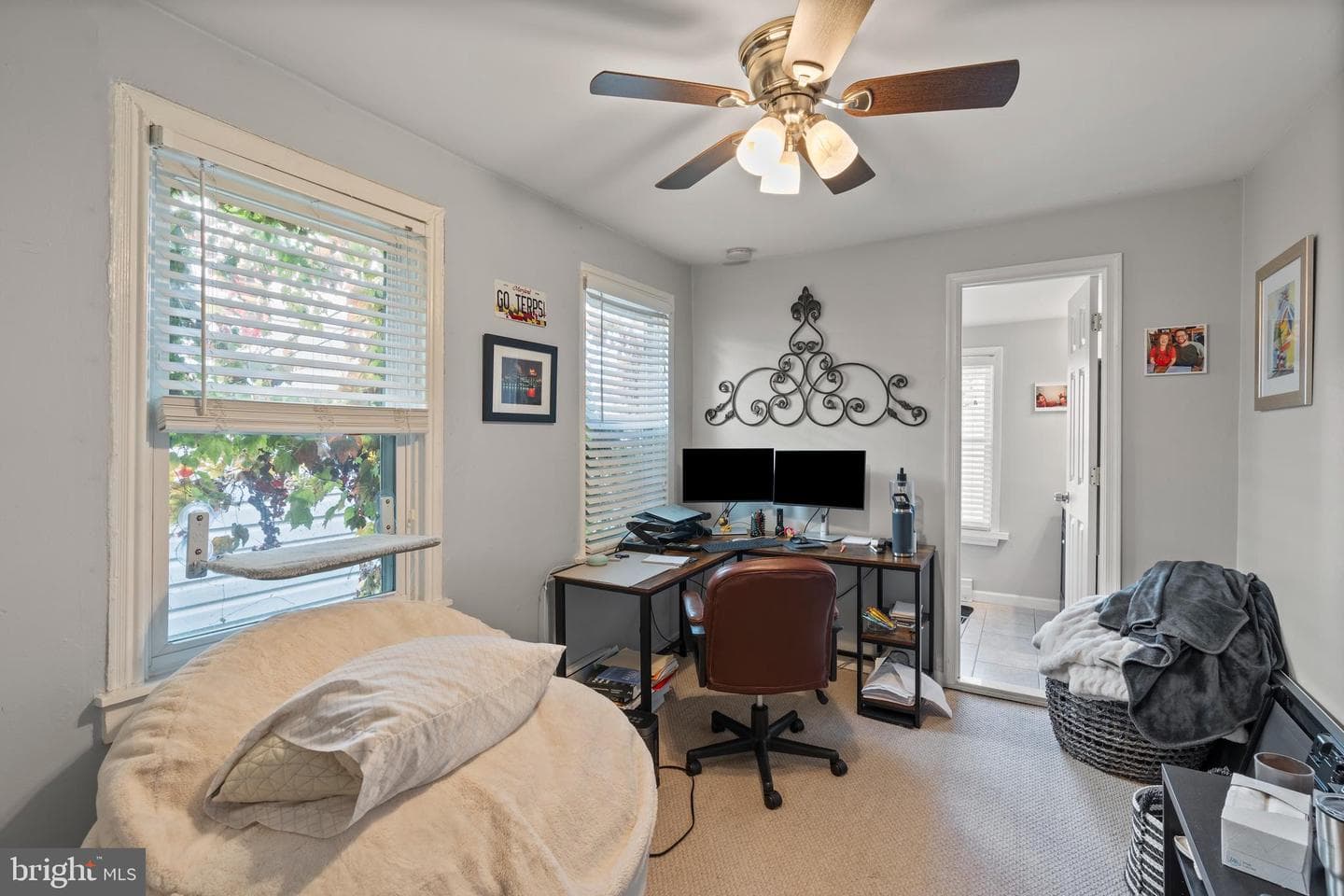 1043 Riverside Avenue photo 11