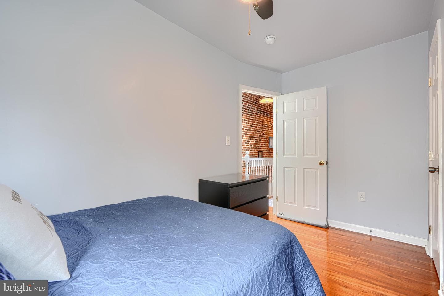 300 E 27th Street photo 31