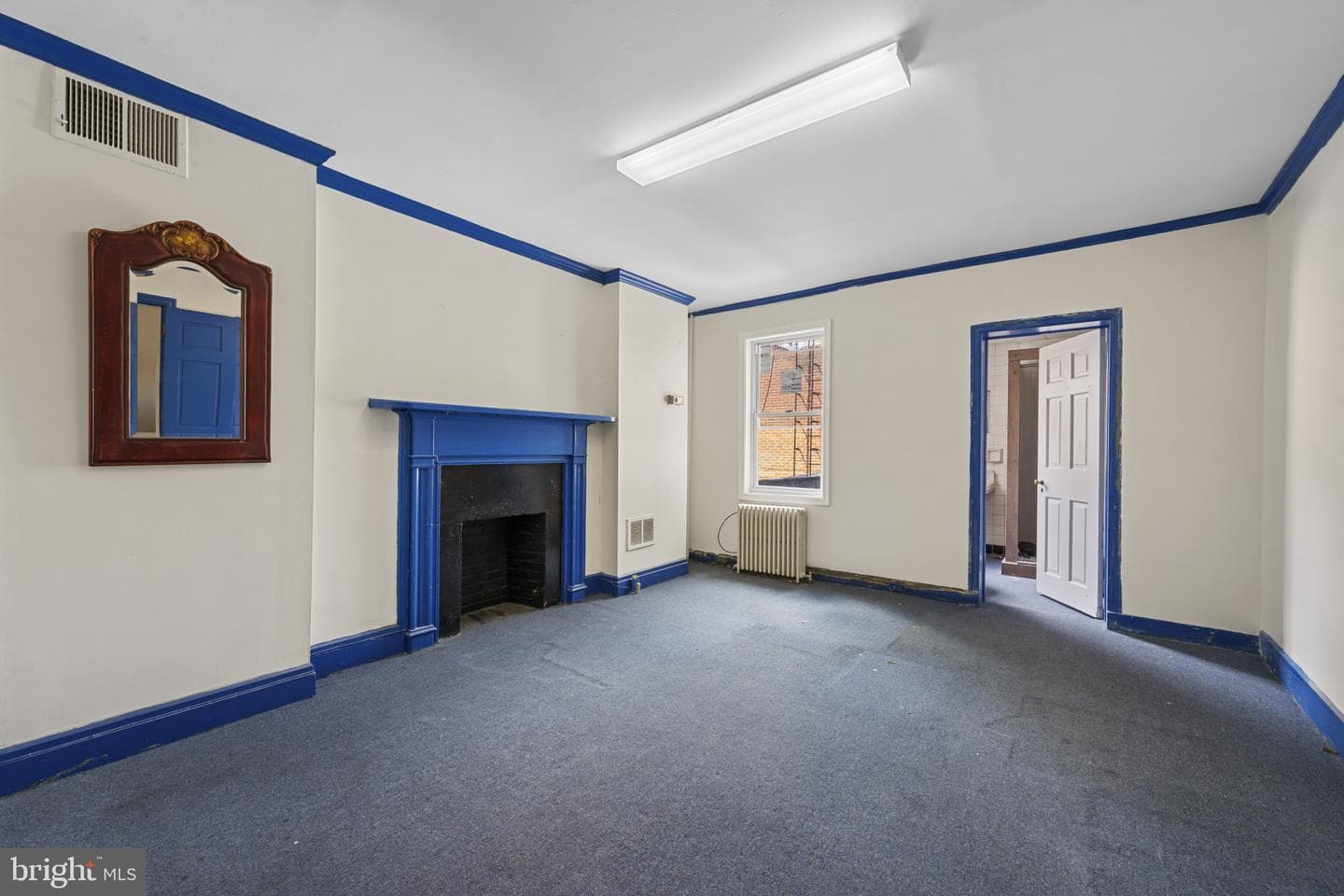8 E Mulberry Street photo 22