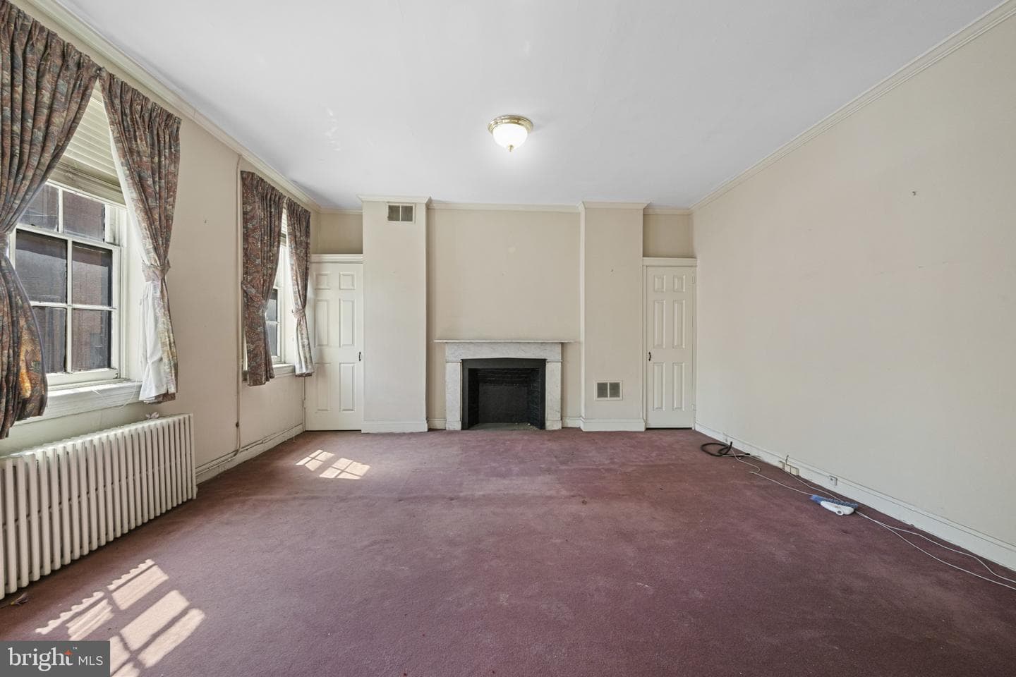 8 E Mulberry Street photo 5