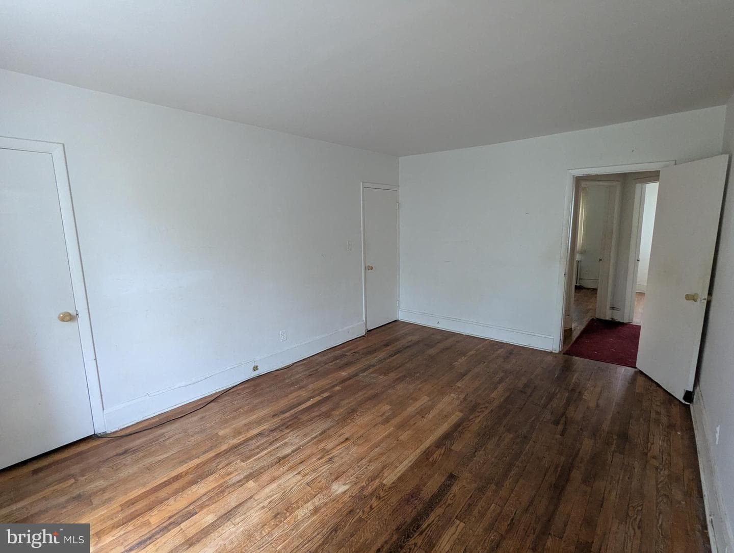 4029 Cedardale Road photo 7