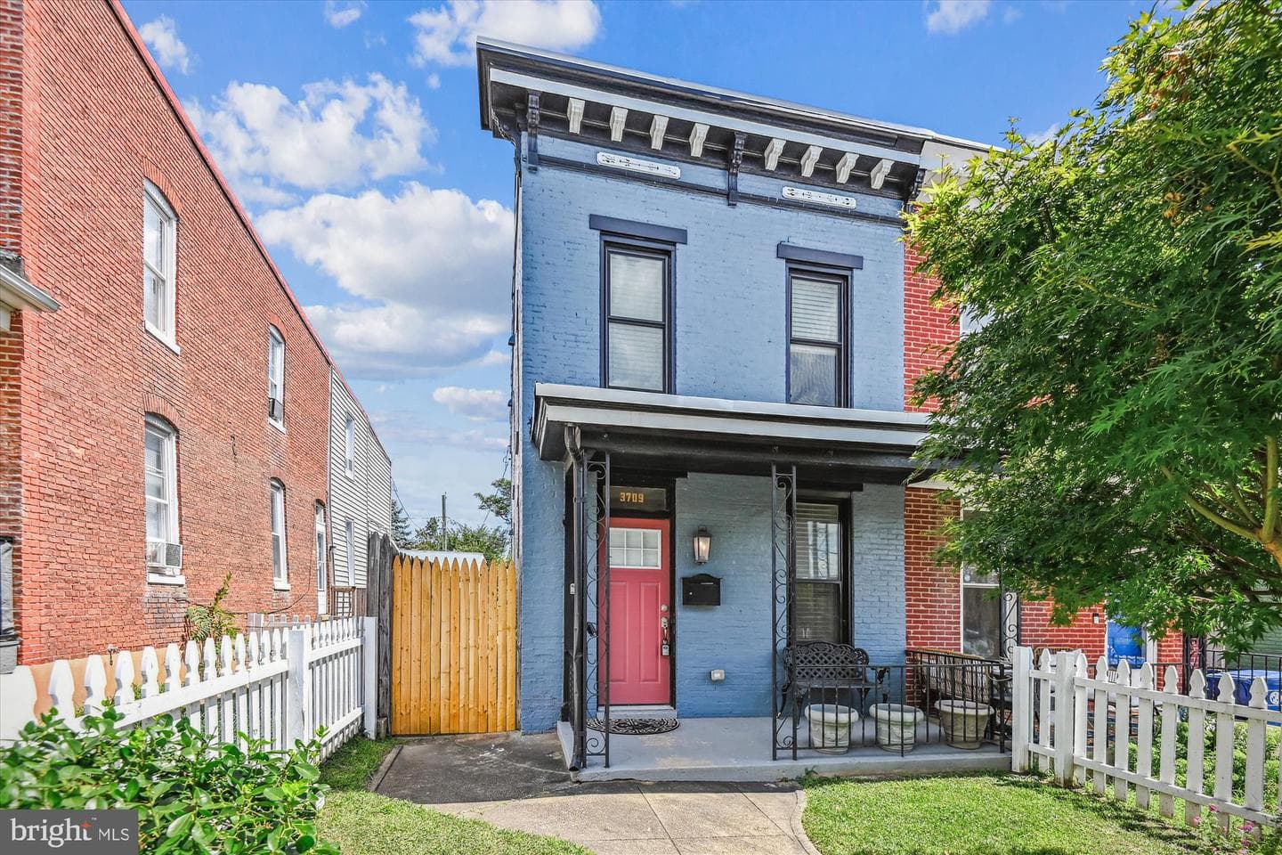 3709 Roland Avenue photo 2