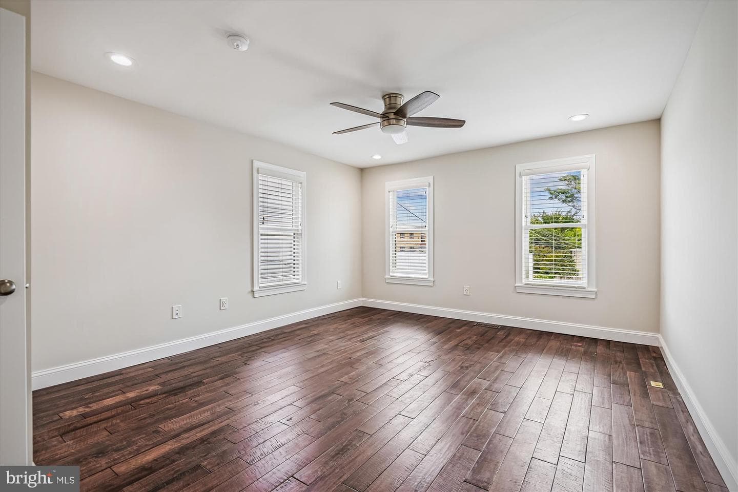 3709 Roland Avenue photo 28