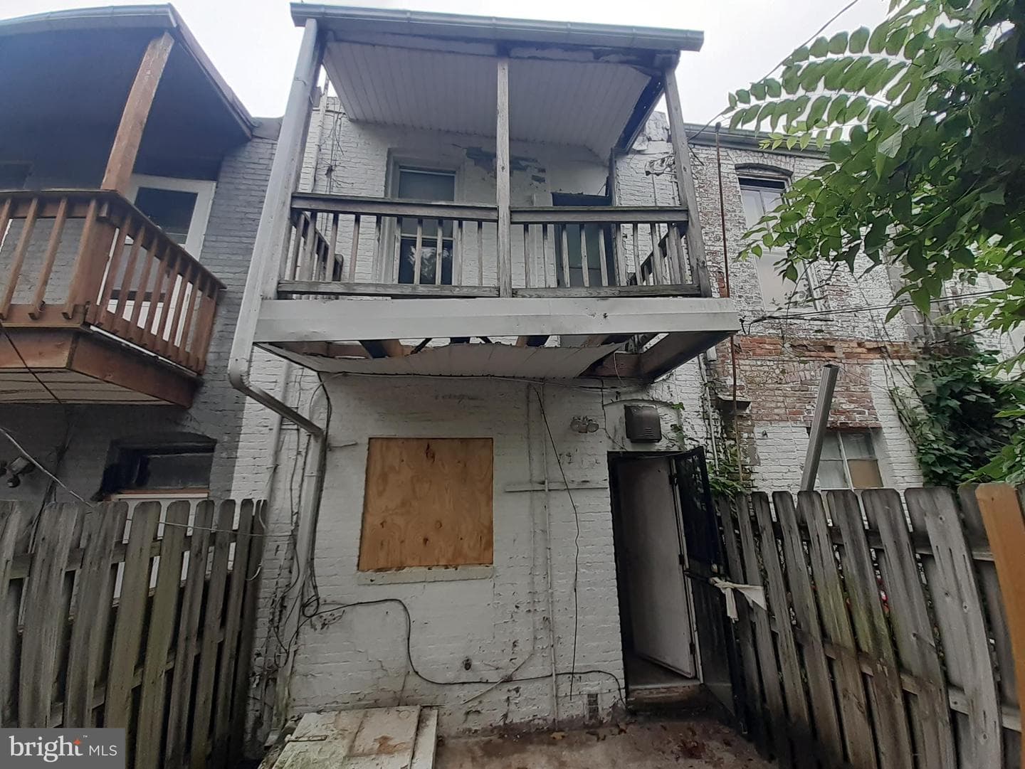 2714 Riggs Avenue photo 32