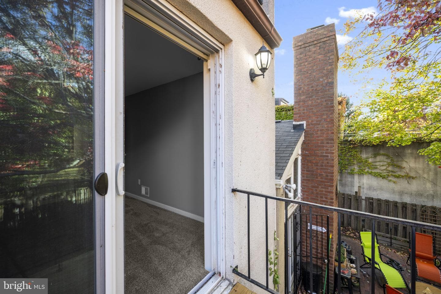 738 McHenry Street photo 32