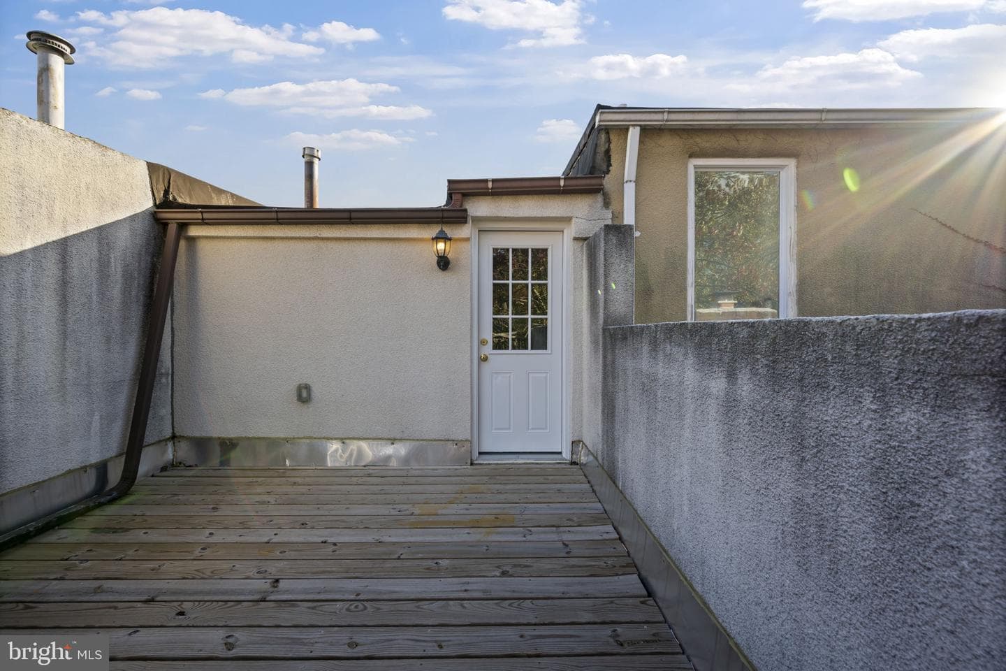 738 McHenry Street photo 34