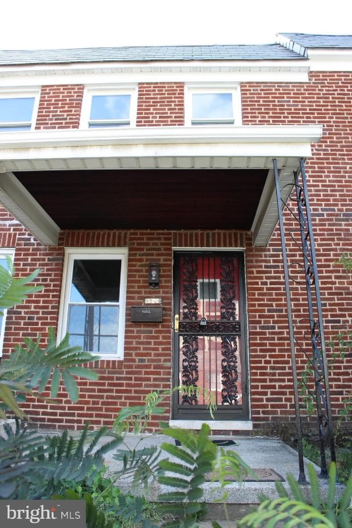 506 Allendale Street photo 3