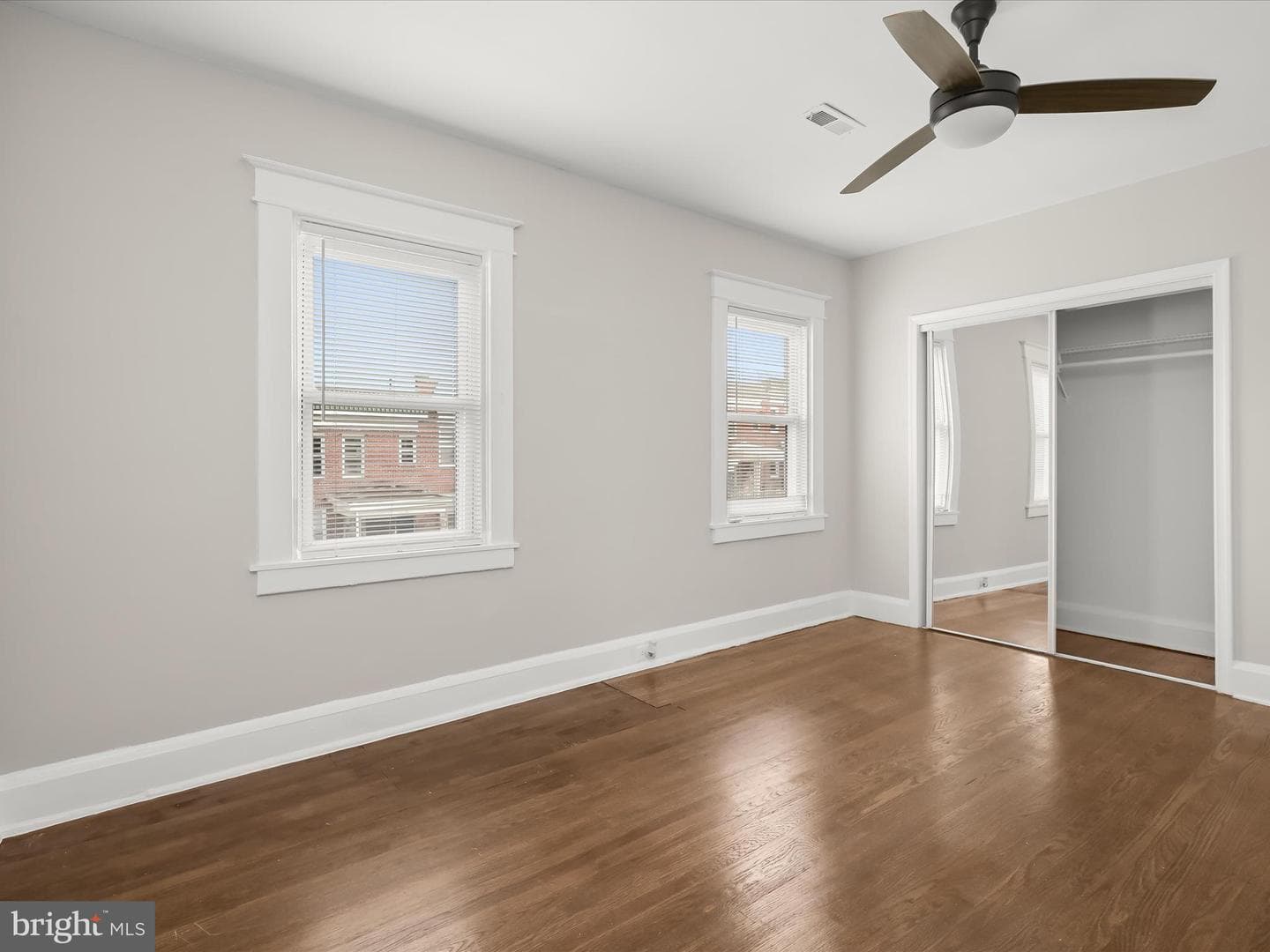 794 N Grantley Street photo 13