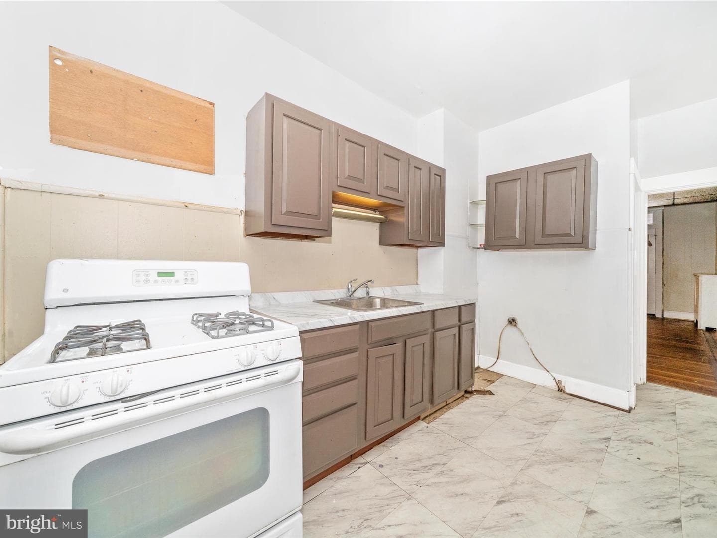 3805 Harlem Avenue photo 20