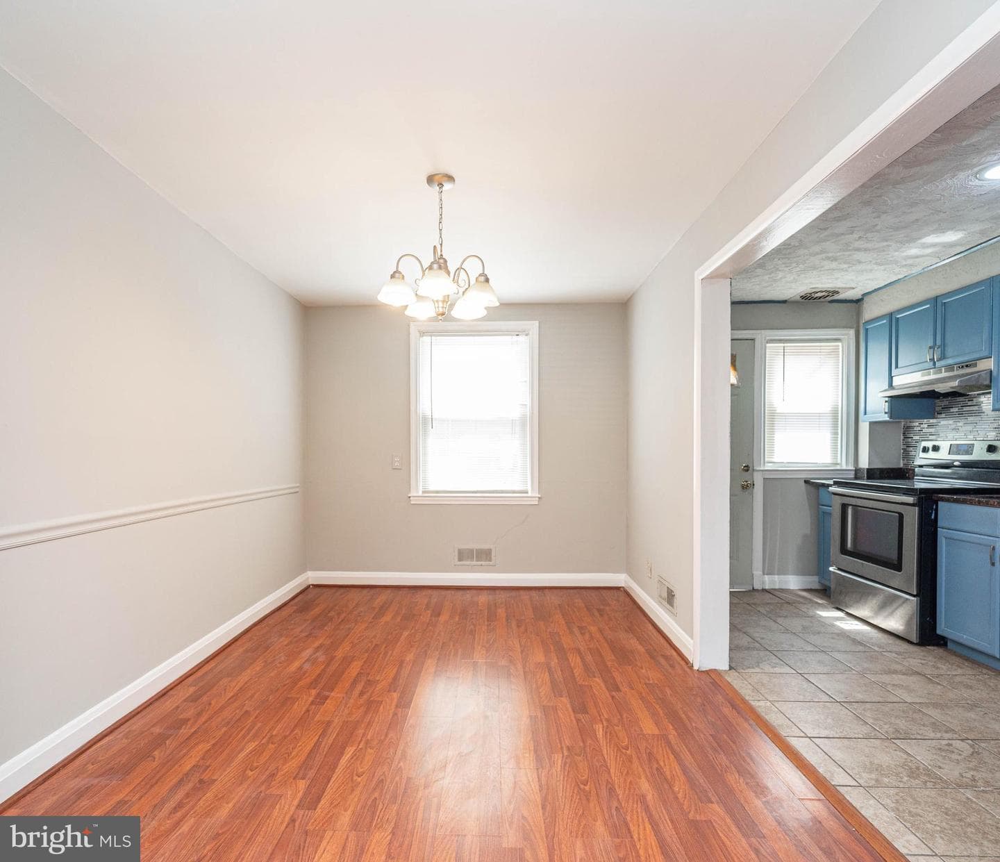 3733 Elmora Avenue photo 8