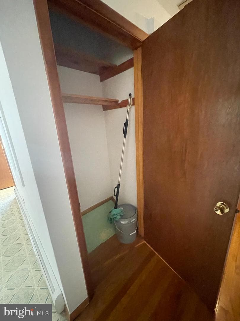 1703 Long Place photo 12