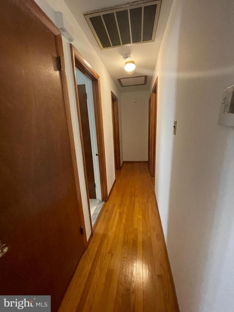 1703 Long Place photo 13