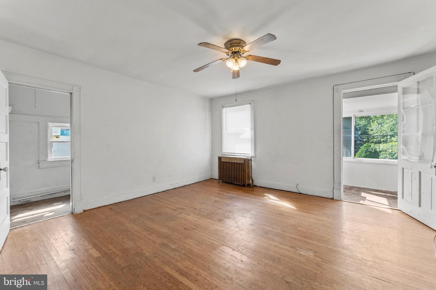 1715 Lakeside Avenue photo 15