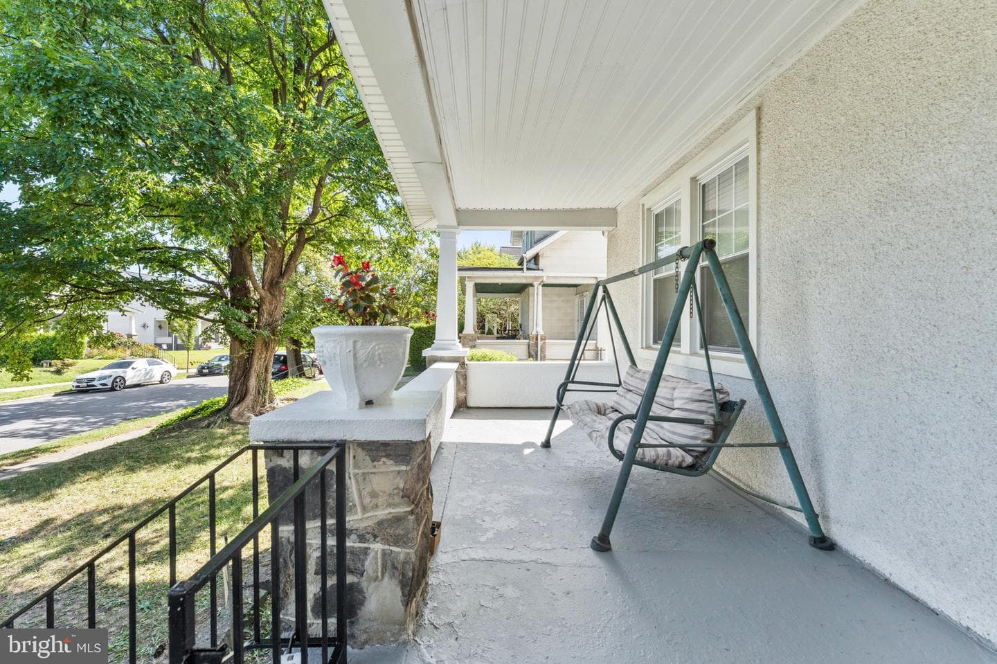 1715 Lakeside Avenue photo 3