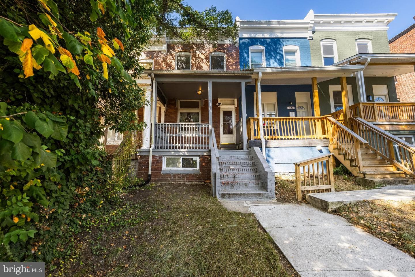618 Denison Street photo 4