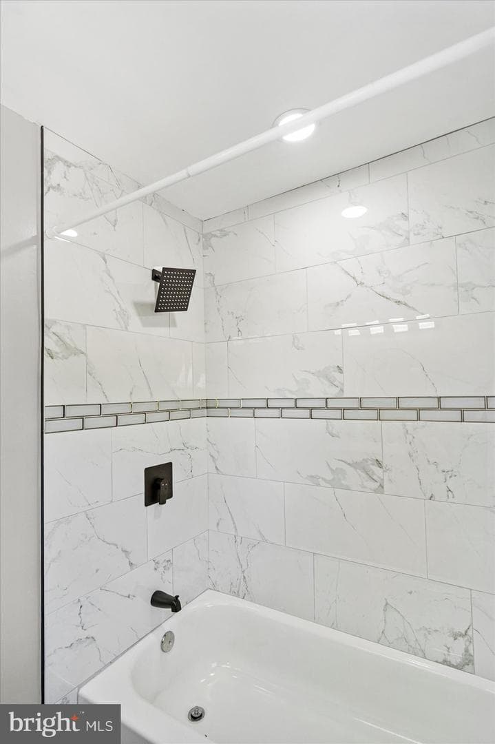 1607 Walterswood Road photo 36