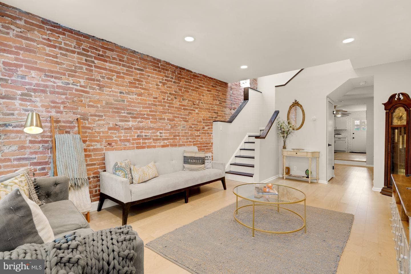 1037 S Hanover Street photo 5