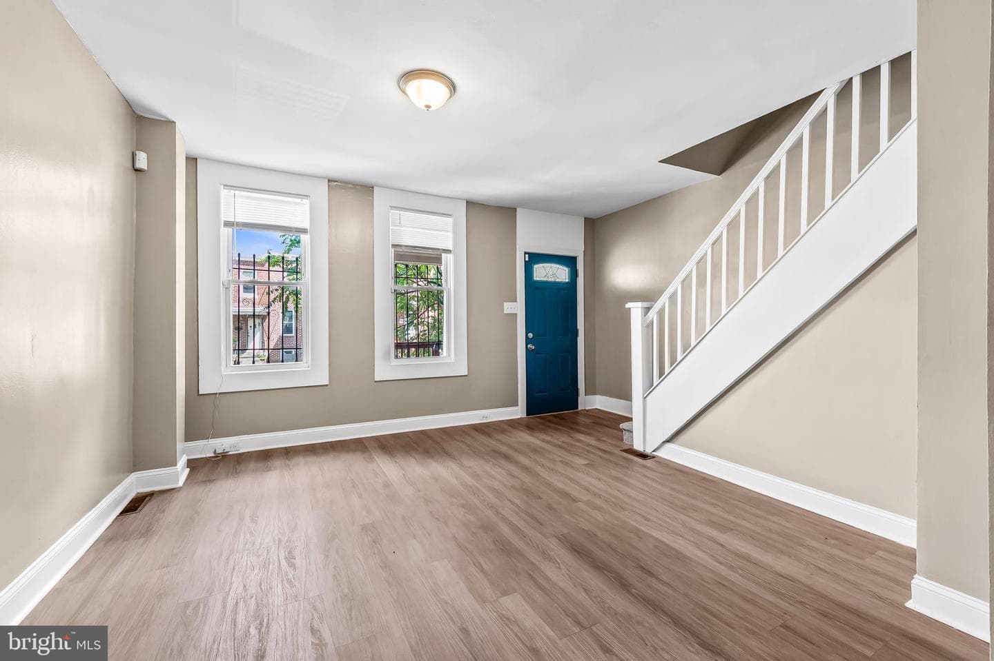 3217 Ravenwood Avenue photo 3