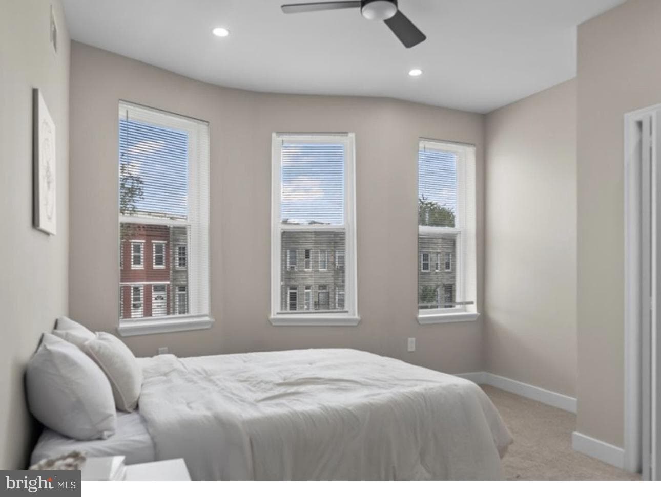 2022 N Fulton Avenue photo 9