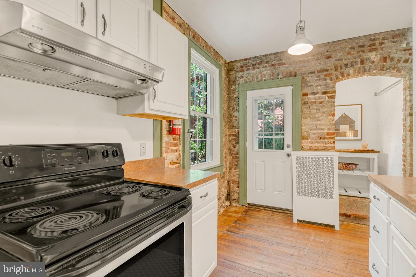 416 Southway photo 14