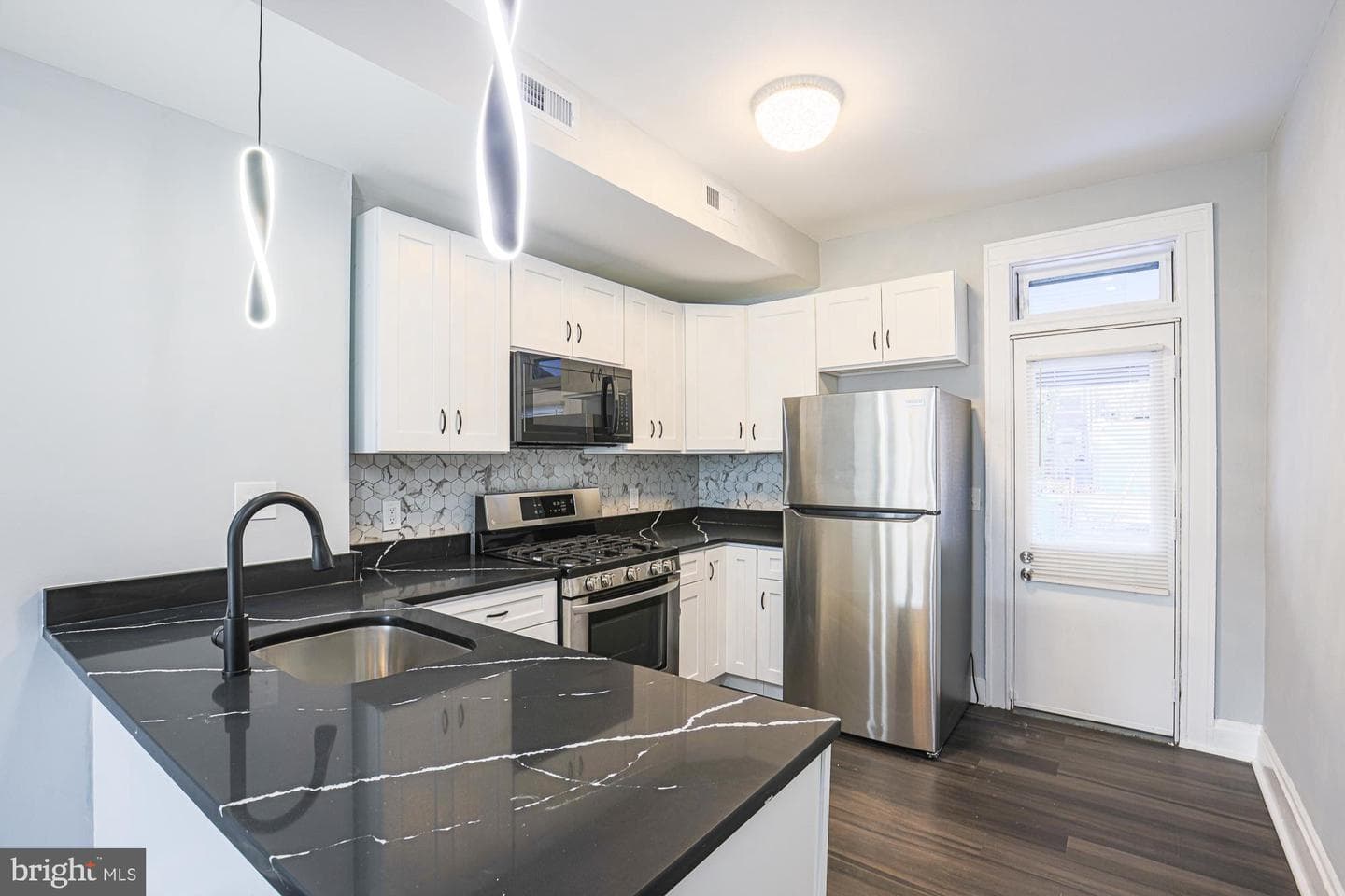 518 Parksley Avenue photo 10