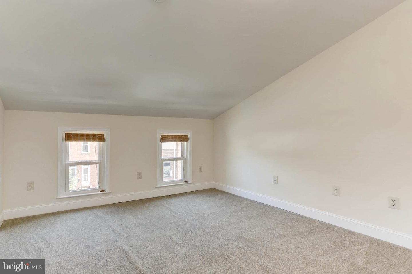 426 S Eden Street photo 33
