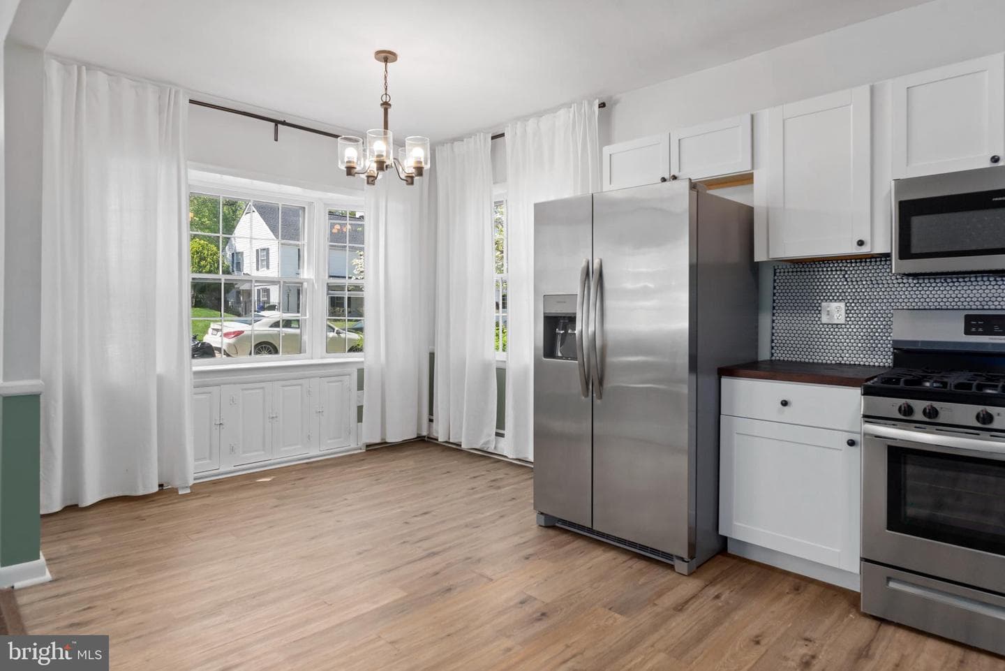 2305 Pickwick Road photo 2