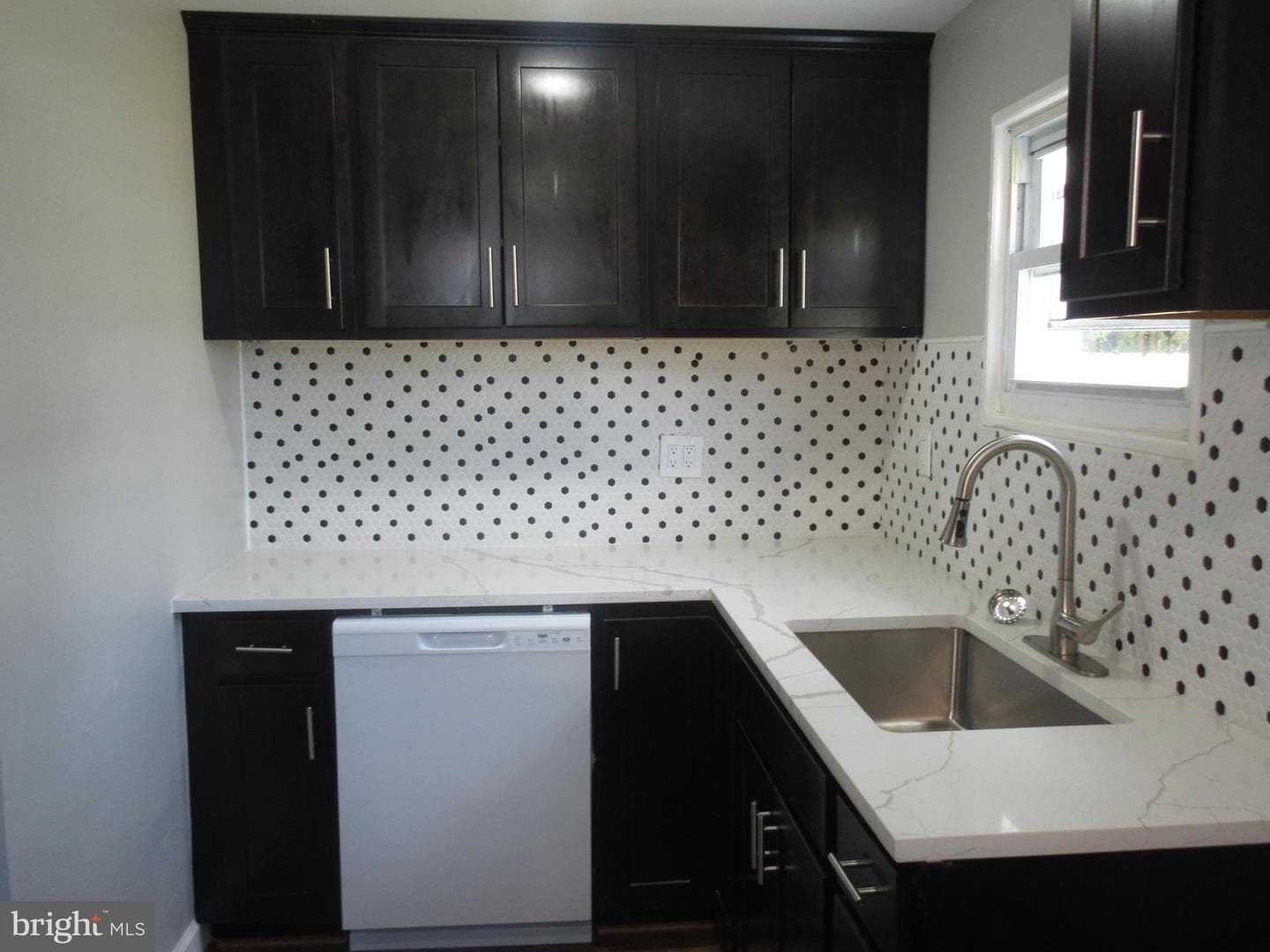 722 N Edgewood Street photo 4