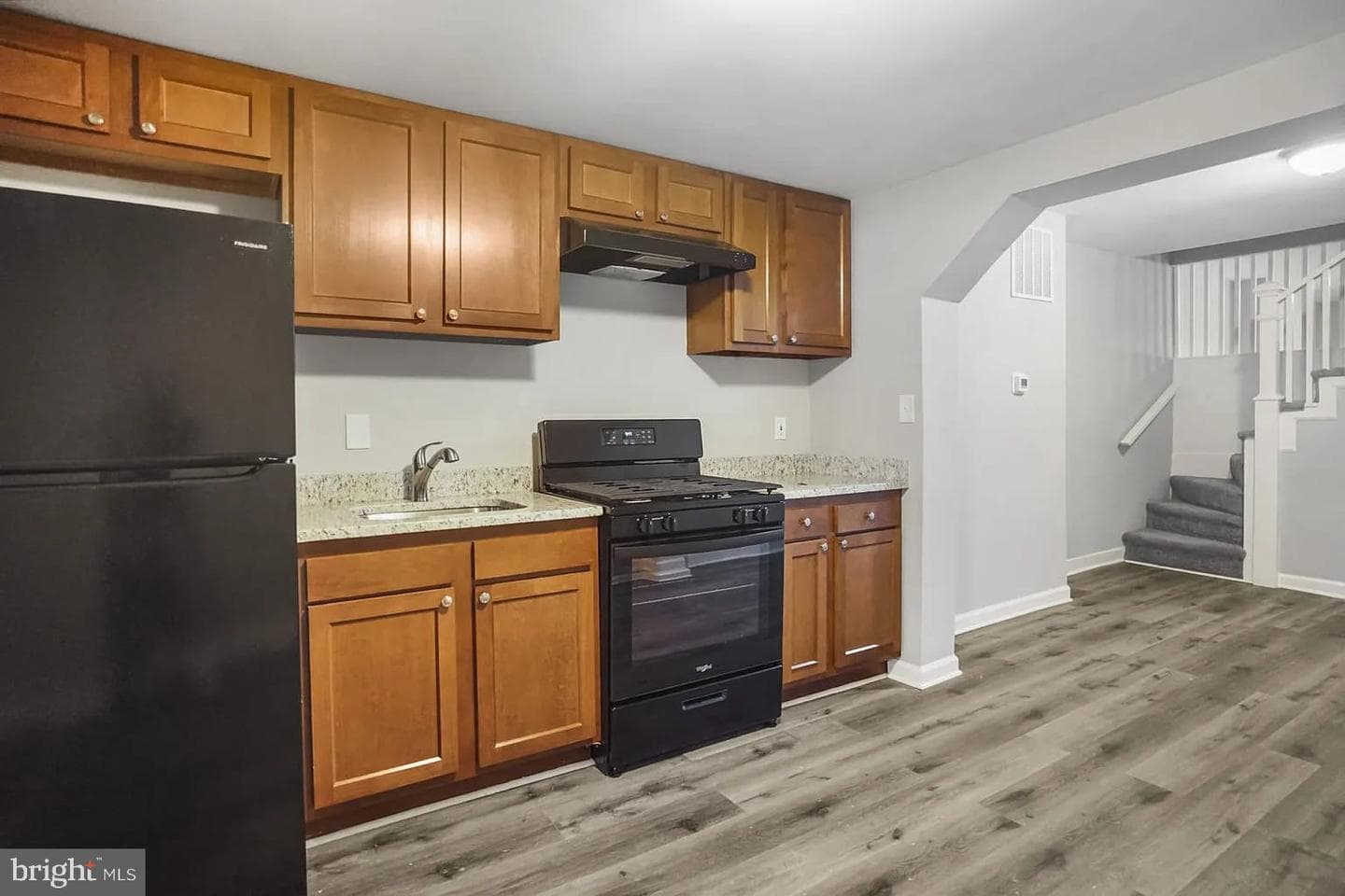 1249 Sargeant Street photo 7