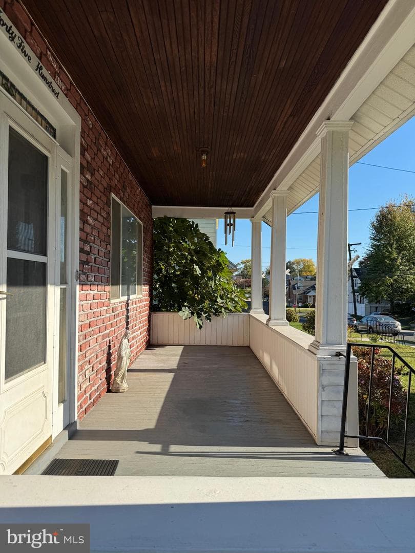 4500 Lasalle Avenue photo 4