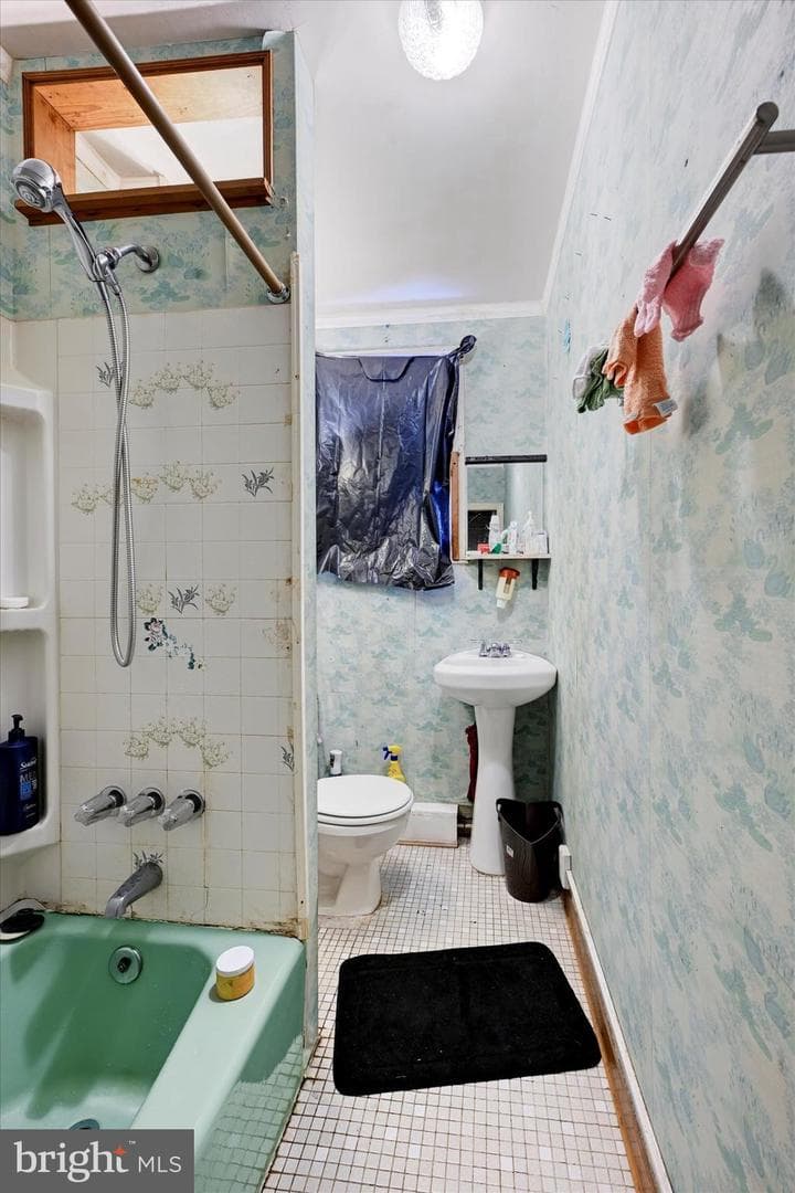 729 E 37th Street photo 14