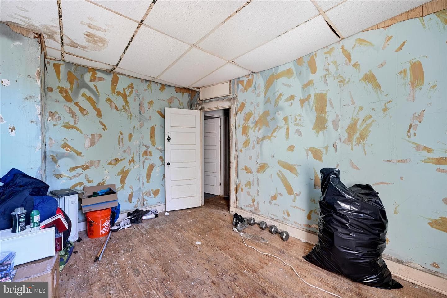 729 E 37th Street photo 16
