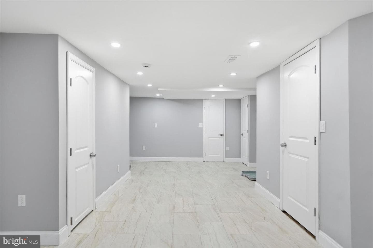 2536 Garrett Avenue photo 17