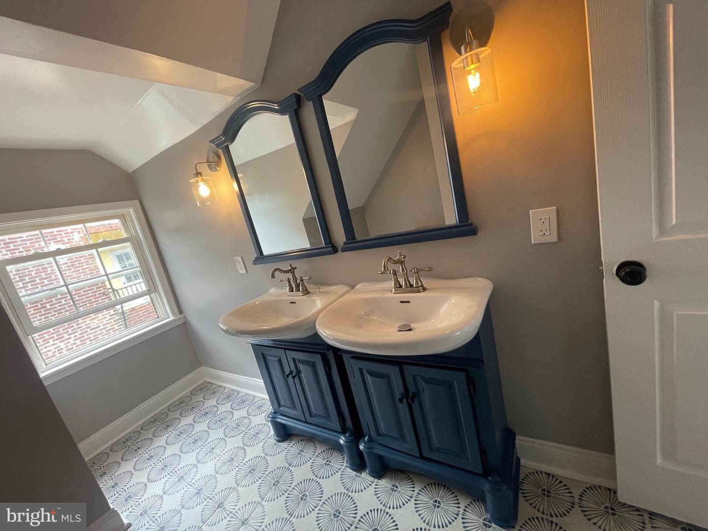 2403 Garrison Boulevard photo 25