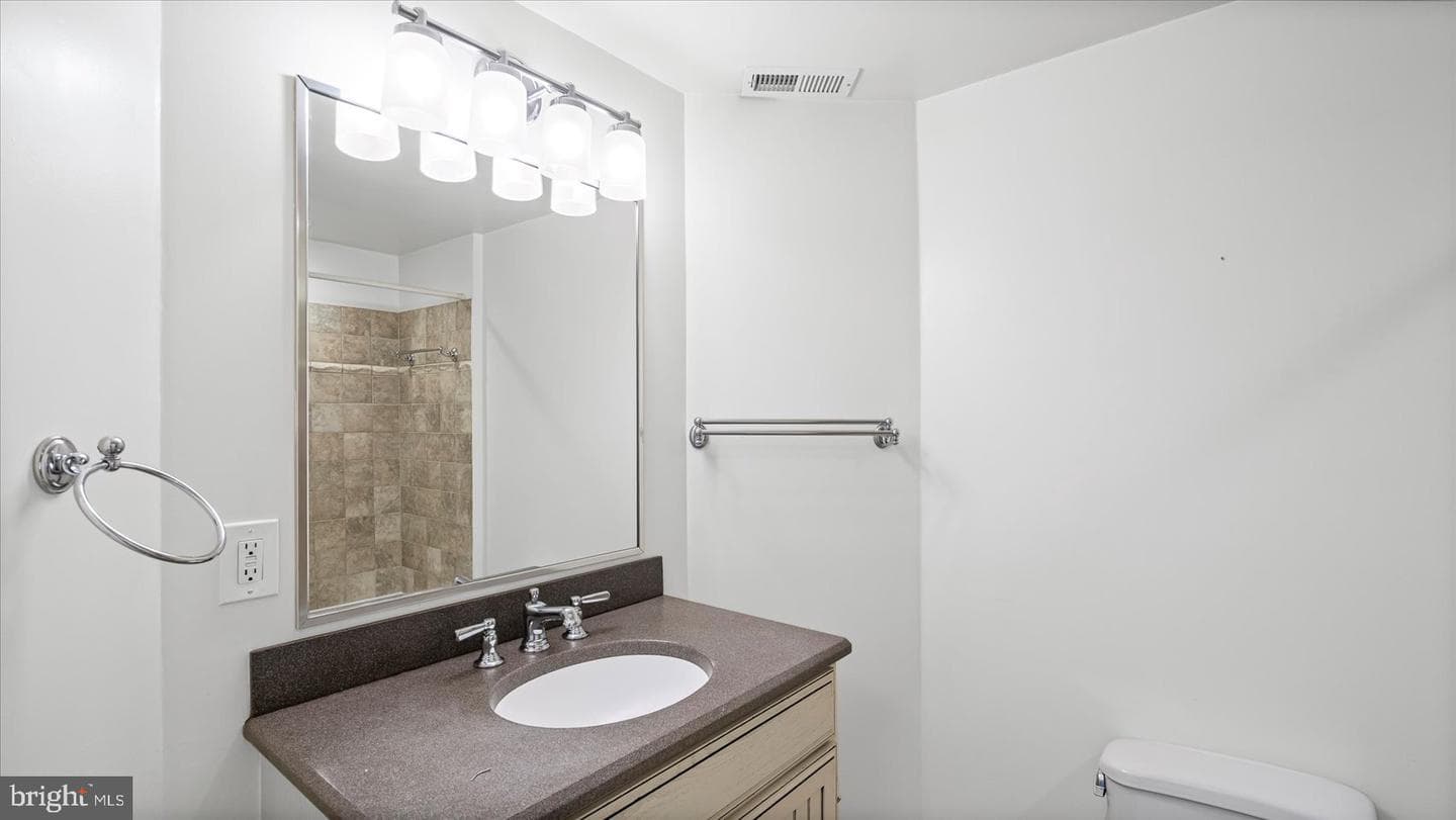 1100 N Calvert Street #2 photo 18