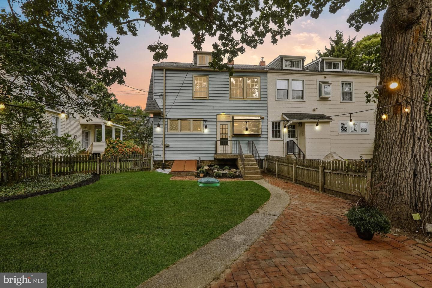 425 E Lake Avenue photo 34