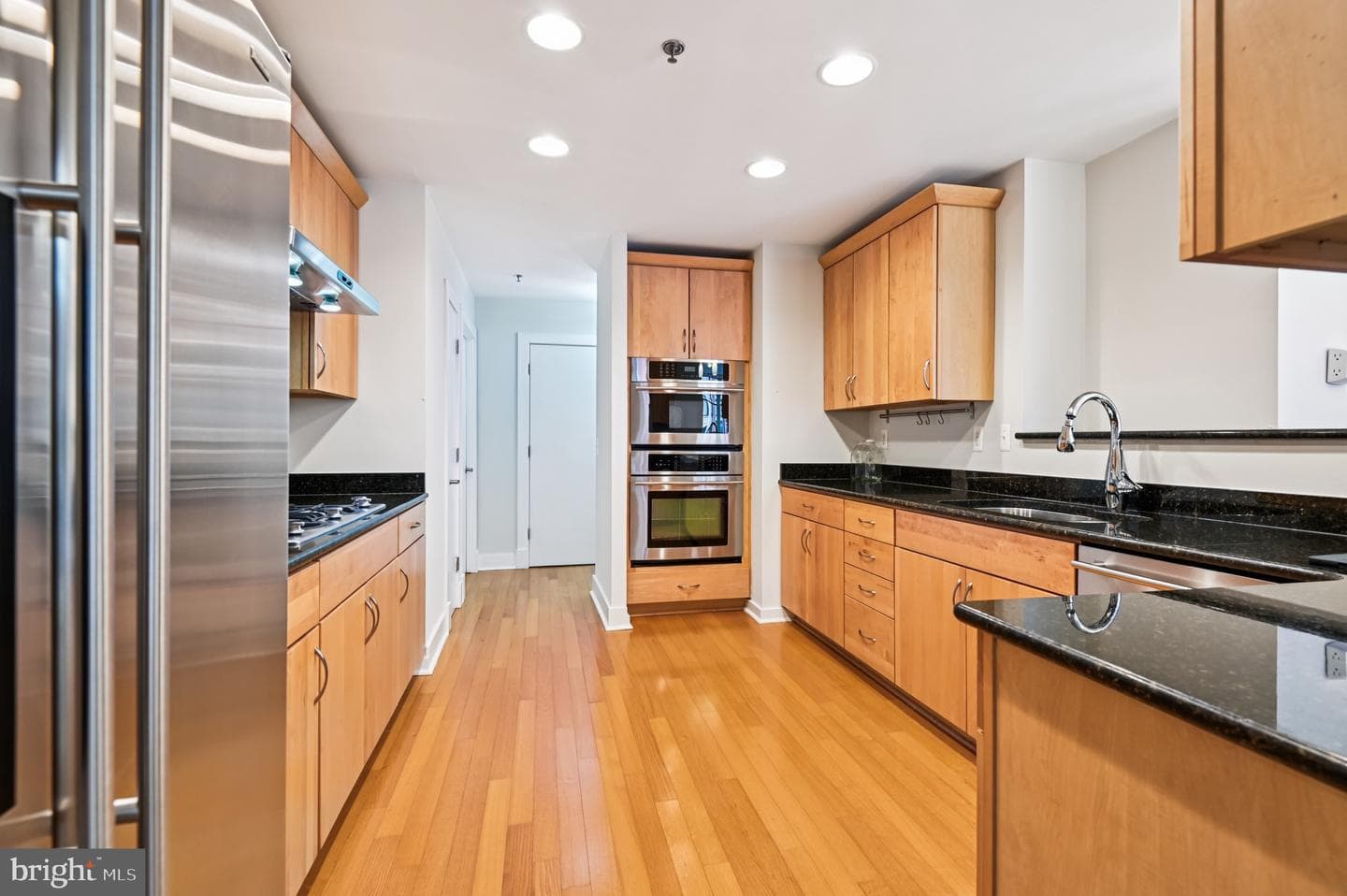 1400 Lancaster Street #902 photo 15