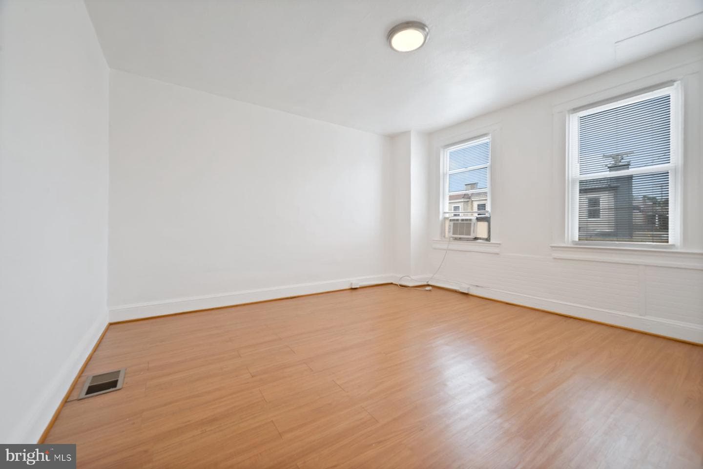 2803 W Mulberry Street photo 19