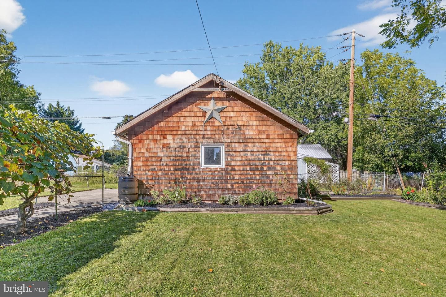 4500 White Avenue photo 26