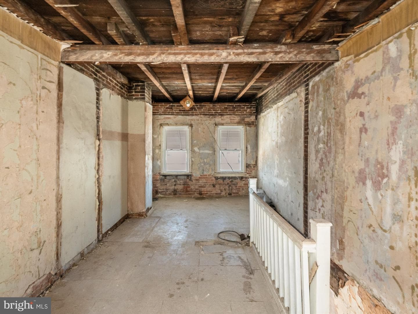 203 S Madeira Street photo 6